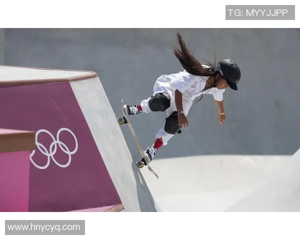 南京滑板队在世界攀岩锦标赛中的灵活性表现引发热议与关注